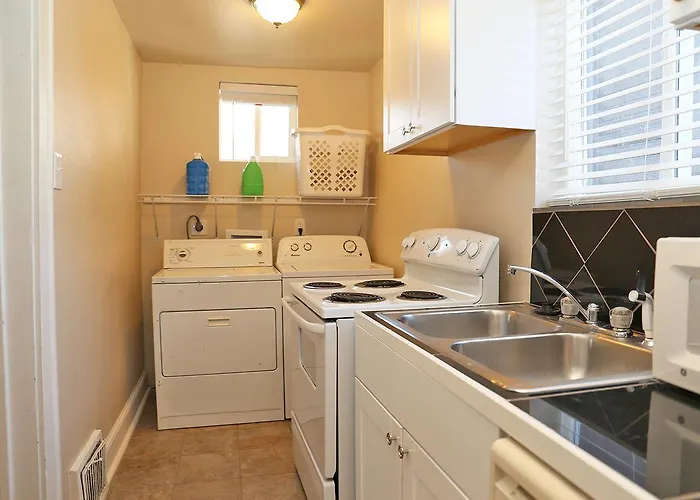514 W 23rd St *