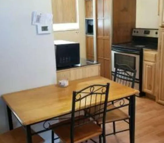 514 W 23rd St Appartement