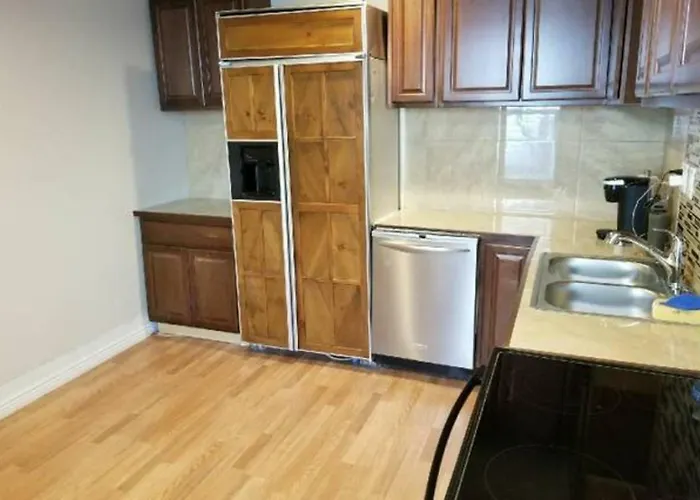 514 W 23rd St Appartement